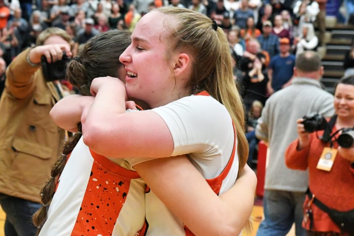 a Silverton Crater 5A Oregon girls basketball final 2024 Leon Neuschwander 69